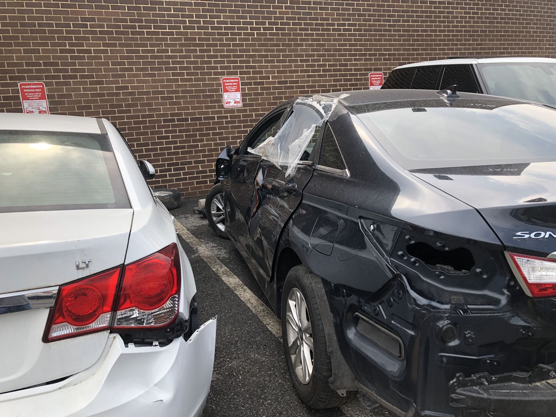 PARTING OUT 2014 HYUNDAI SONATA AND 2013 CHEVY CRUZ