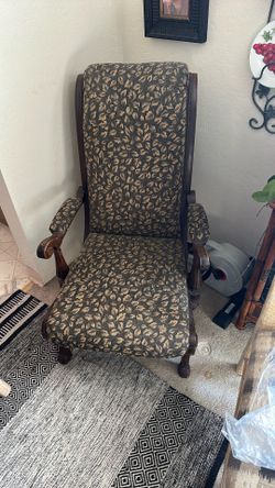 Antique Relaxer Chair
