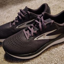 Brooks Running Shoes 
