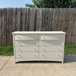 Dresser 63”W x 19”D x 40”H