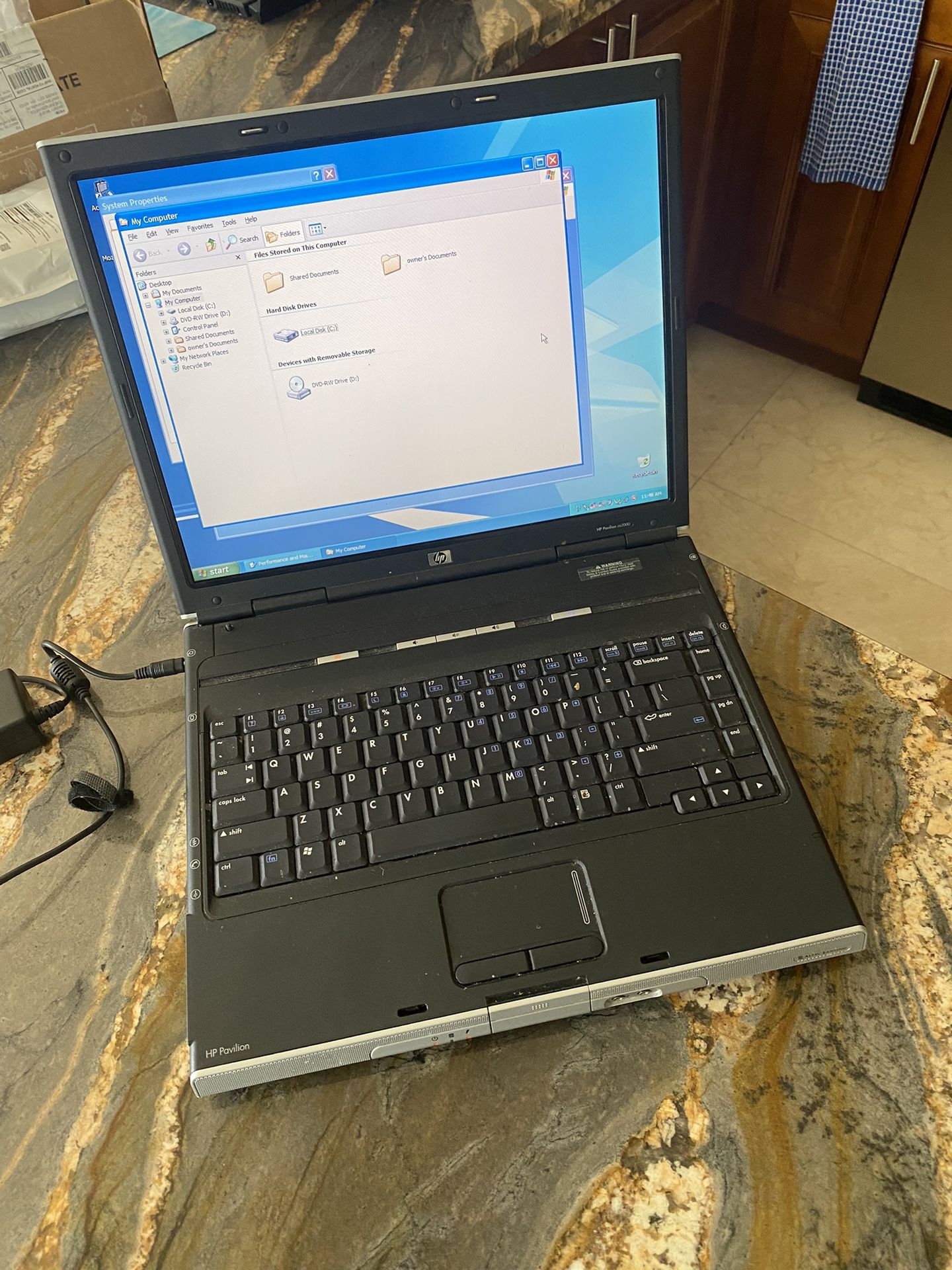 HP pavilion Ze2000 Laptop