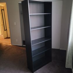 6-Foot Tall Black Bookshelf / Bookcase – Adjustable Shelves