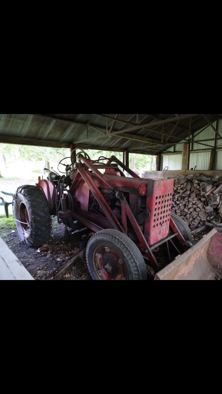 Oliver Tractor Front loader And Grader Blade
