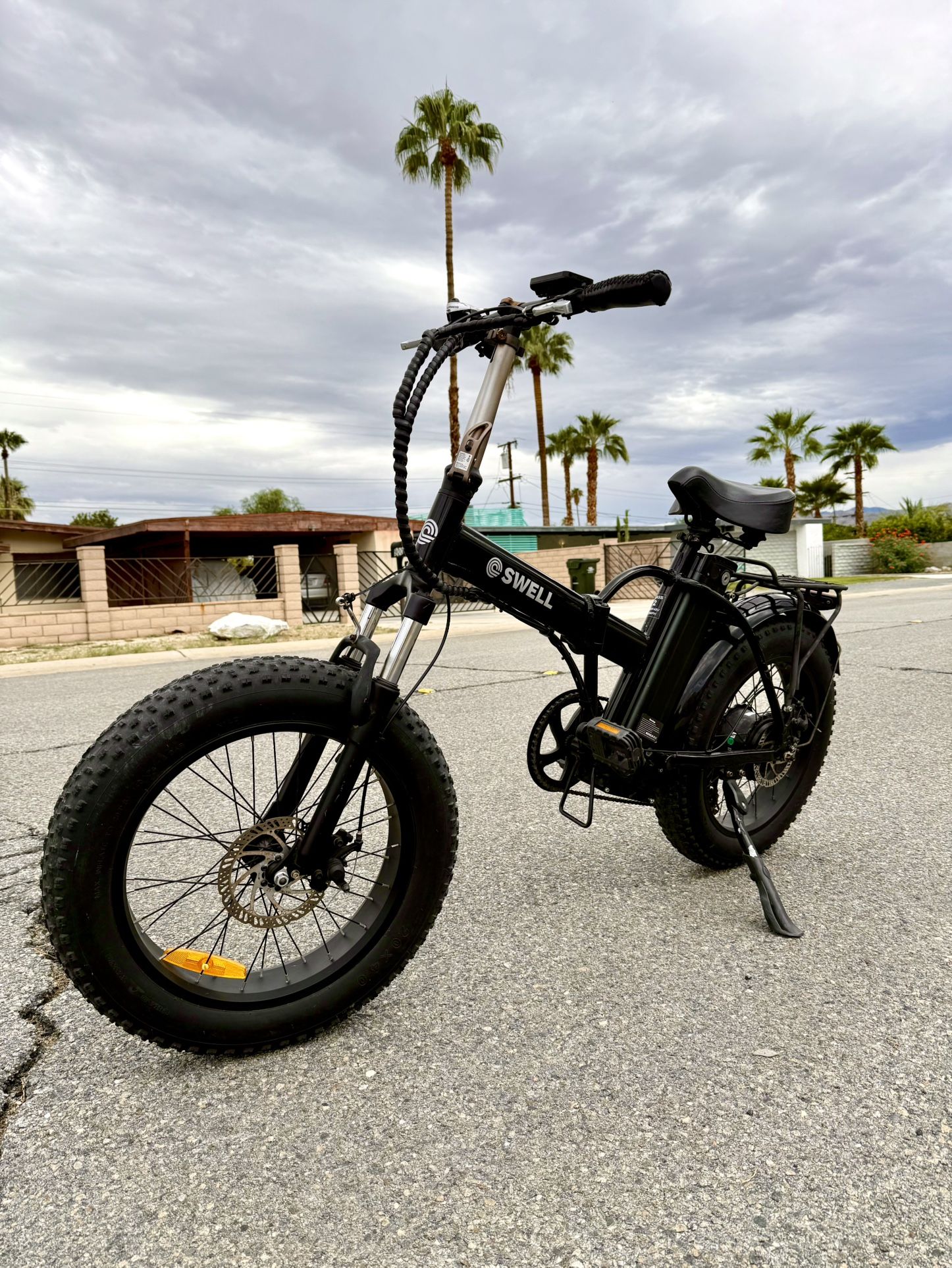 Swell Wedge Fat Tire Folding Ebike