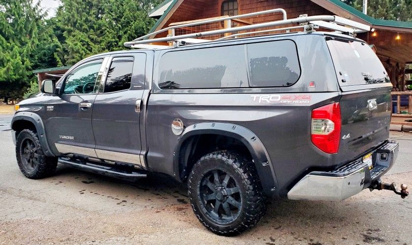 Tundra Double Cab LEER Canopy with KargoMaster Ladder Rack ($3780 Plus ...