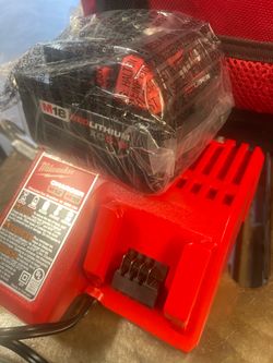 New Milwaukee M18 Charger And 5.0 Battery