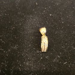 14k Gold & Diamonds Pendant