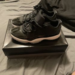 Jordan 11s low 