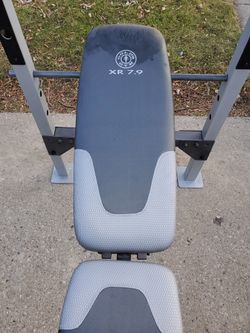 GOLDS GYM XR 7.9 BENCH for Sale in Kenosha WI OfferUp