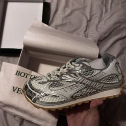 Bottega Veneta runners 