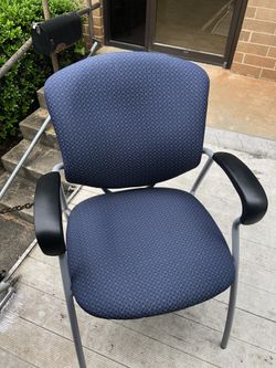 Office desk chairs 25$ each
