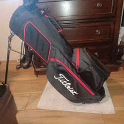 Is The Timeless Golf Bag Retails At 335 It's Brand New I'm Selling Just A Bag Not The Clubs Are A Separate Deal On Saturday It's An Excellent Bag Is B