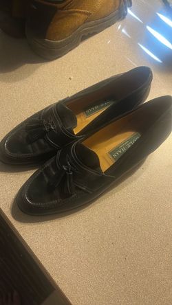 Cole haan italian leather loafers size 8.5 w