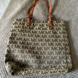 Michael Kors Purse 