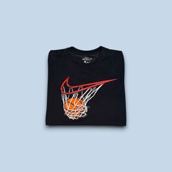 The Nike tee basketball swoosh logo t-shirt black mens large