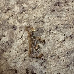 10k Gold Pendant 