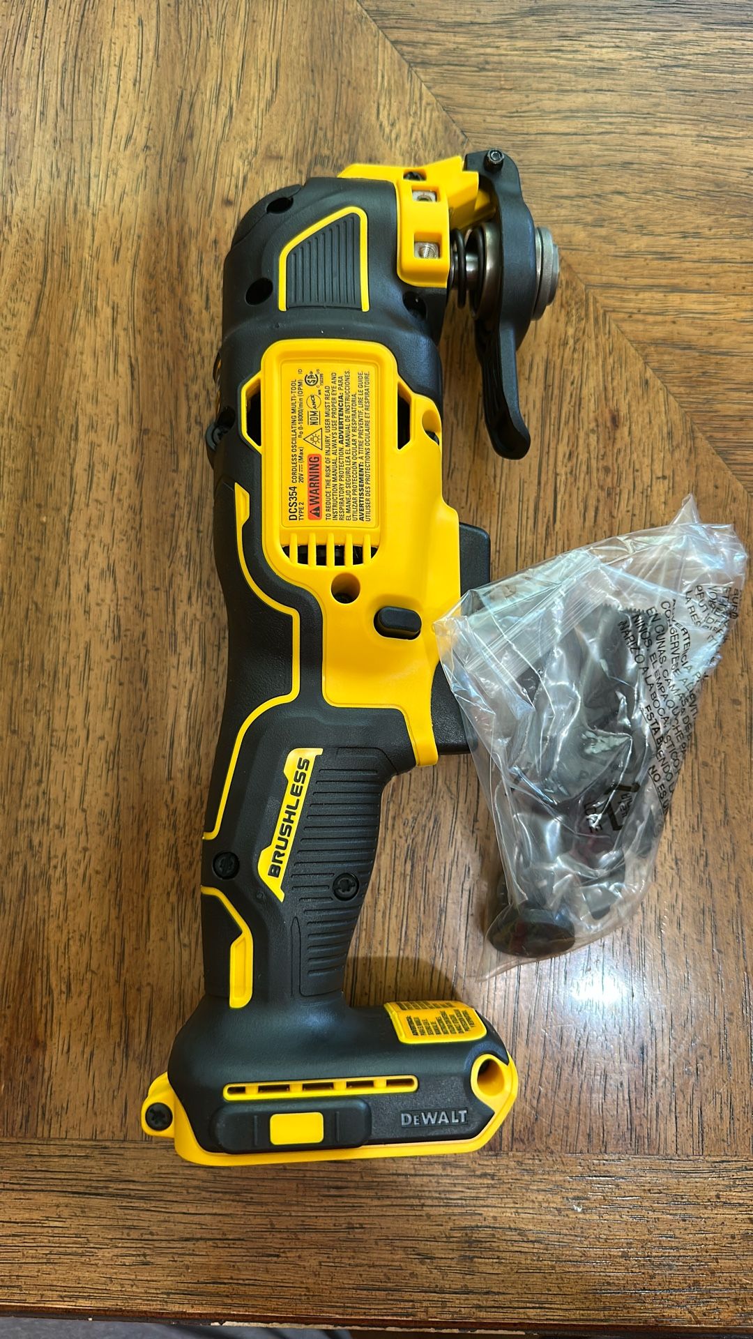 DEWALT ATOMIC 20V MAX Cordless Brushless Oscillating Multi Tool