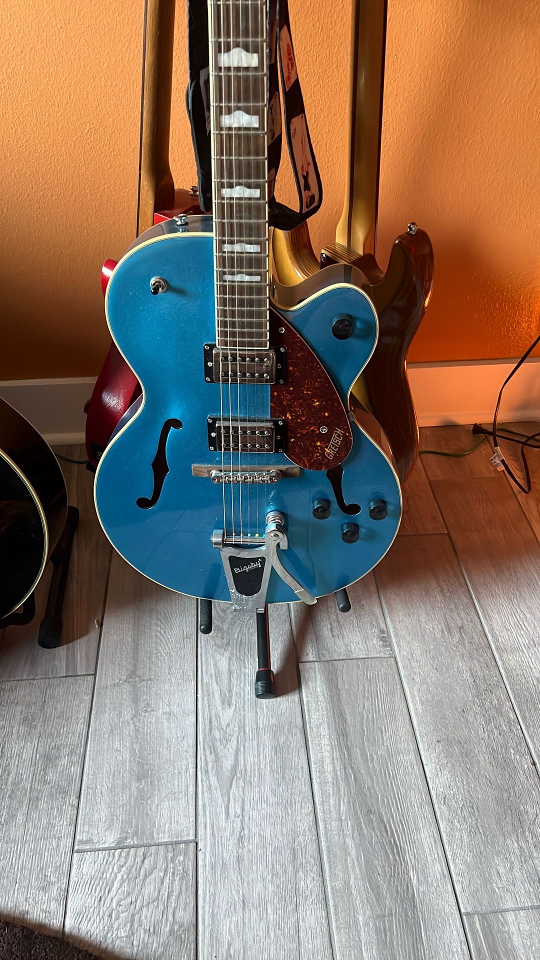 Gretsch Streamliner With bigsby