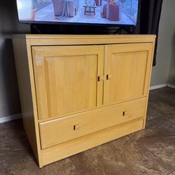 Ethan Allen American Dimensions Solid Wood Media Console / Credenza with Power Strip