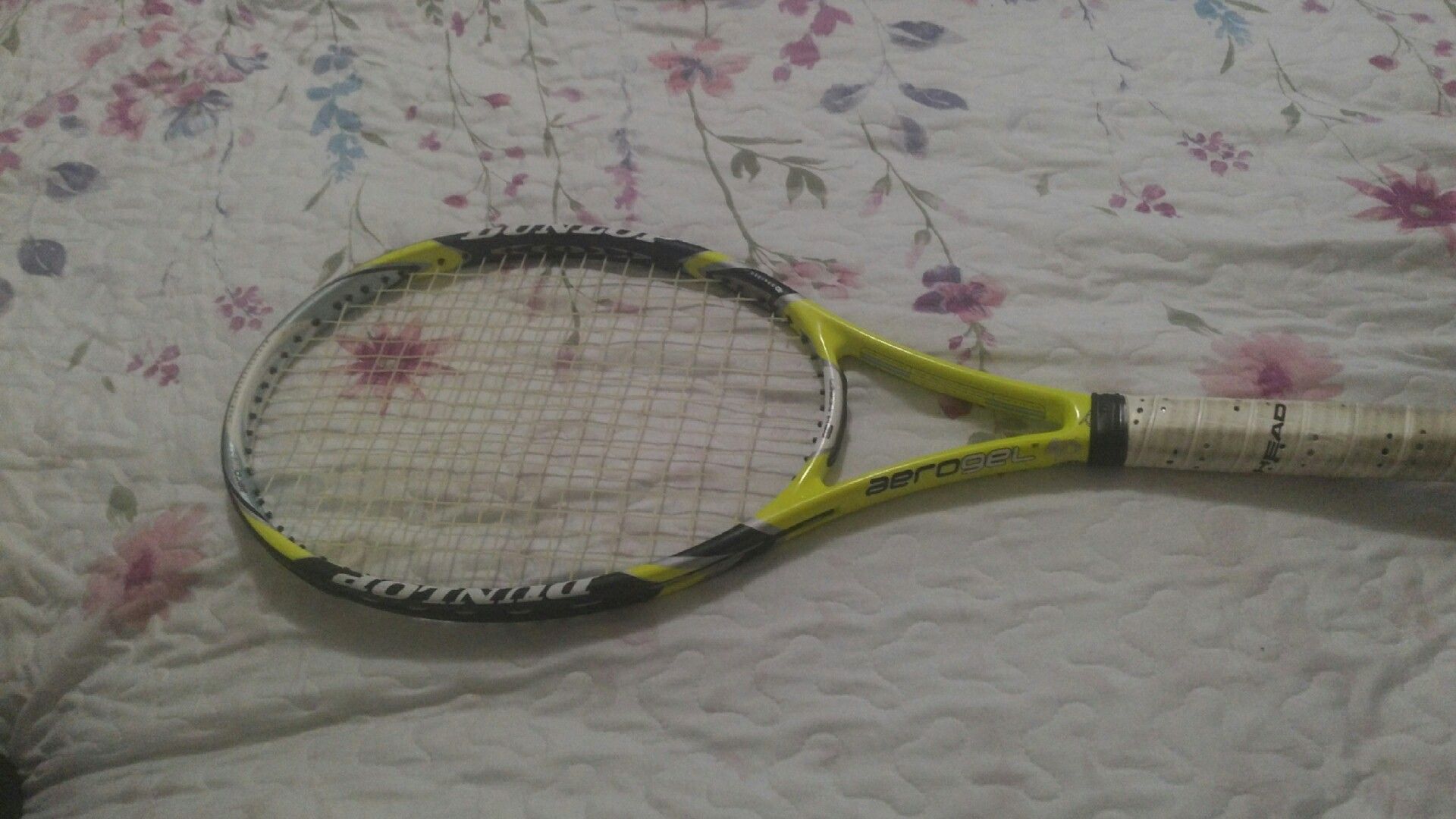 Dunlop aero gel tennis racket