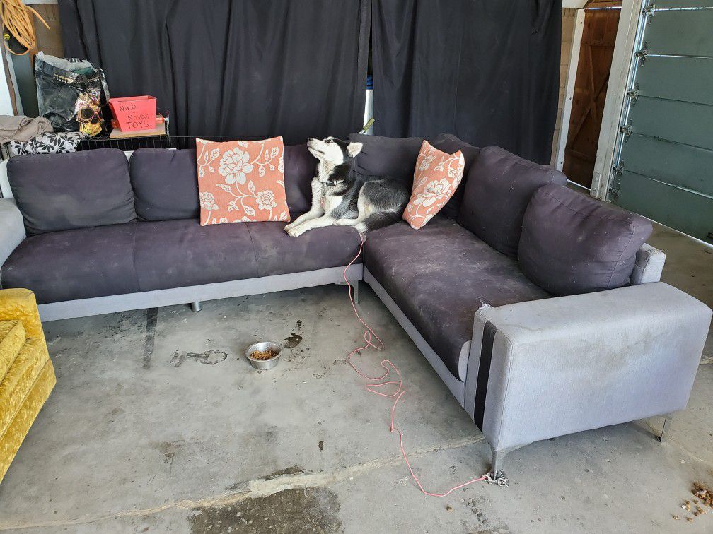 Free sectional 2 piece sofa couch !!!!please read!!!!