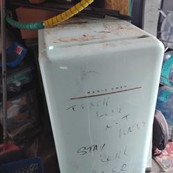 Magic Chef Mini Fridge
