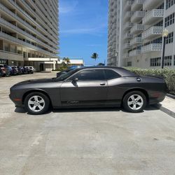 Dodge Challenger SXT 