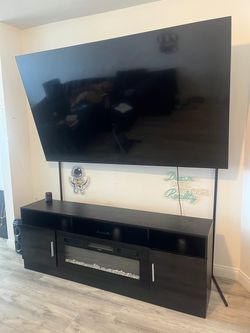 85” insignia TV with wall mount