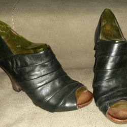 NAYA Leather Ankle Wedge Heels (Size 7.5)