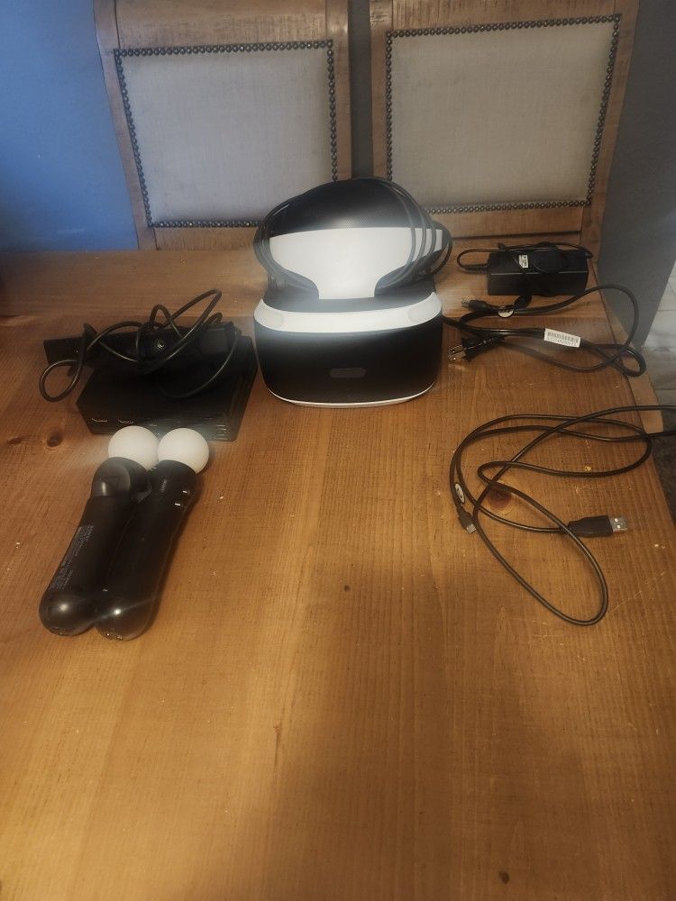 Sony CUH-ZVR2 PlayStation VR
Headset & Processor Bundle PS4
PSVR And Free PS4 no Cords