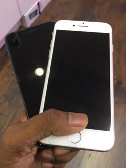iPhone 8 64GB Factory Unlocked Excellent Condition With Free Charger