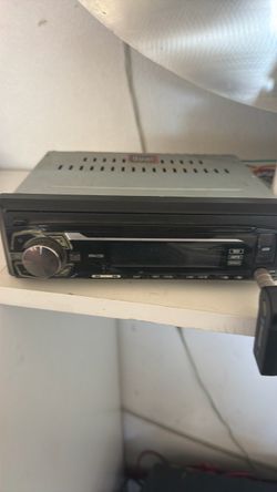 Dual Car Stereo with 2 6-1/2 speakers