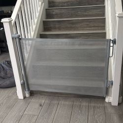 Retractable Safety Gate