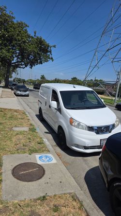 2017 Nissan Nv200