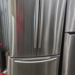 Ge  French Door Refrigerator 32w 27d 69h 