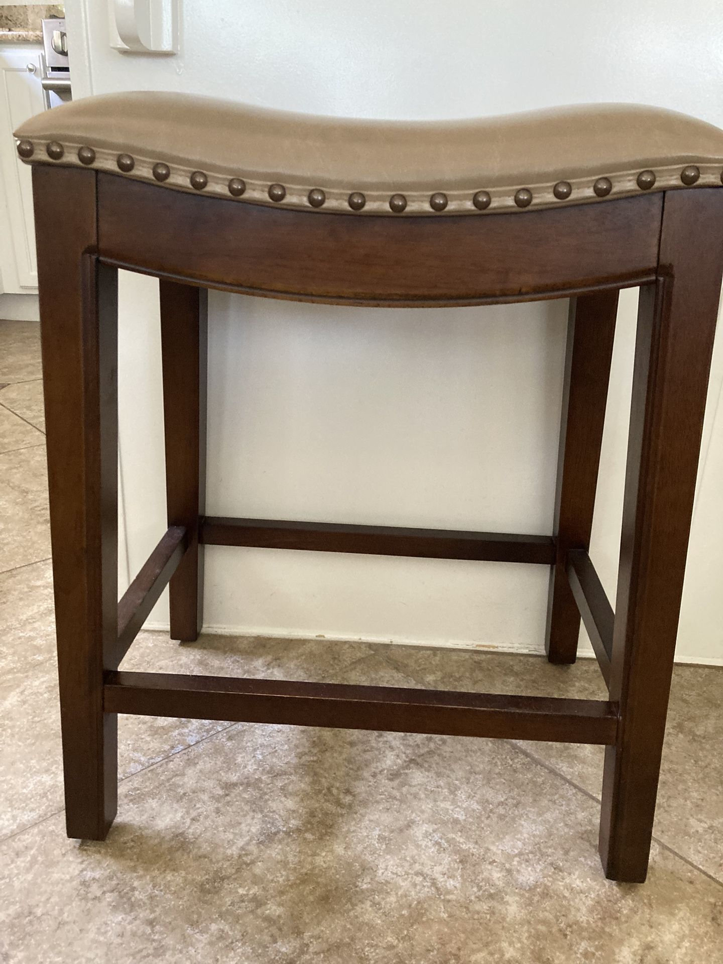 3 Bar Stools wood/leather