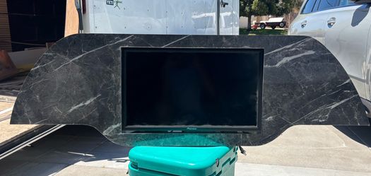 Custom Mercedes Sprinter 2019-2022 TV Mount with Pioneer Screen
