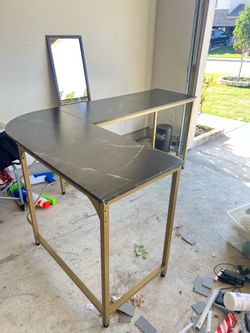 L shaped desk