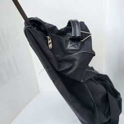 Nice Size Travel Bag Rolling Duffel Bag Luggage Carry-on Overnight Bag