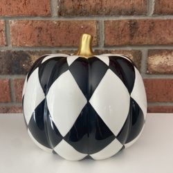 Black And White Pumpkin 