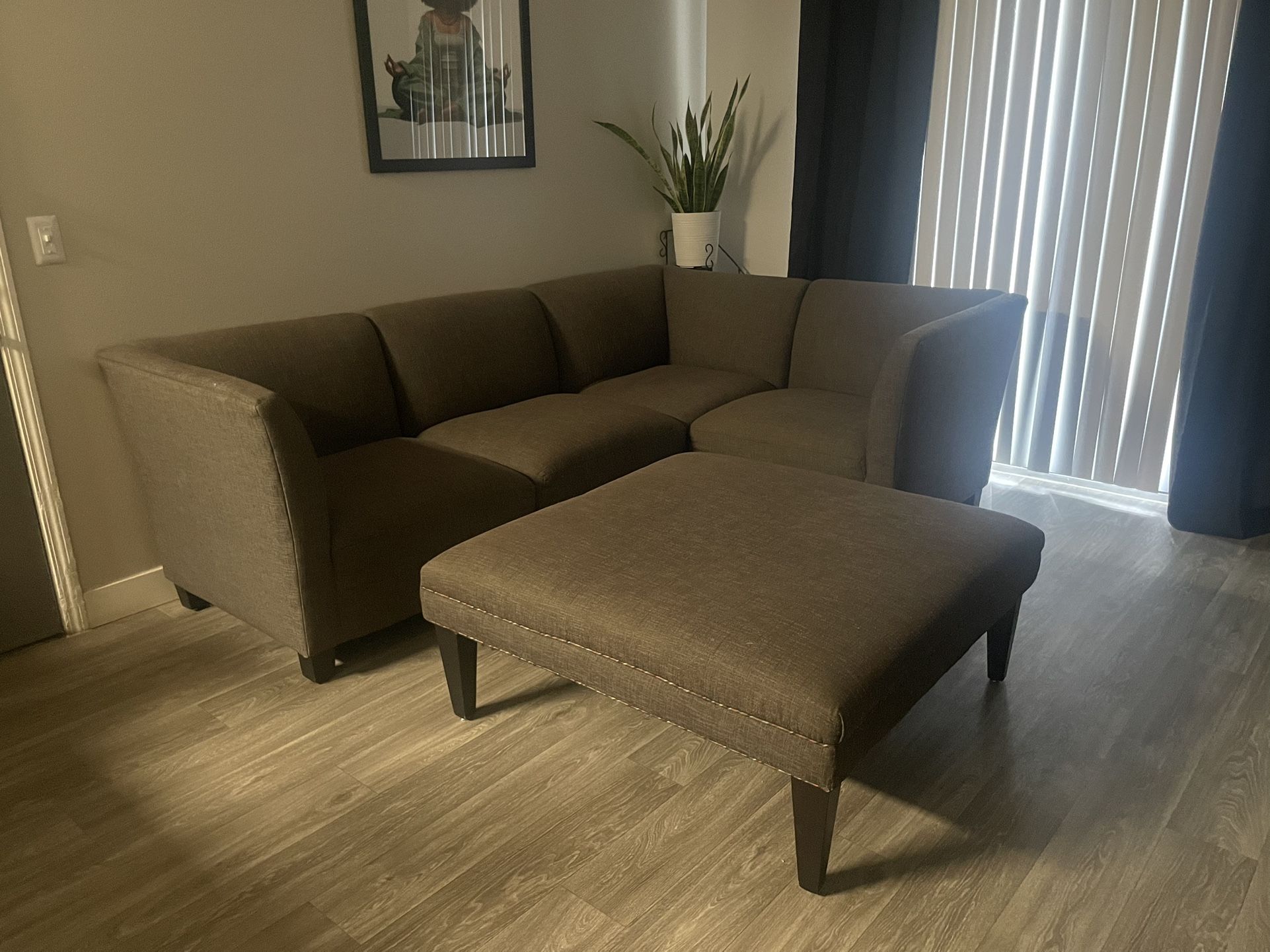 5 Piece Grey upholstered Couch