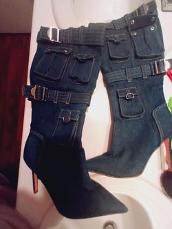 Women's jean boots