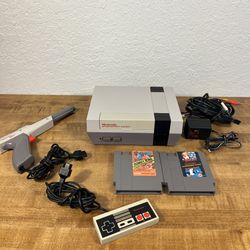 Nintendo NES Console Bundle W/ Games & Accessories - Tested & Working 