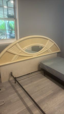 Head board