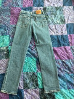 Women’s Levi’s 25