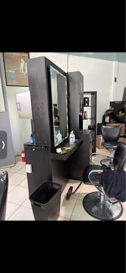 Black and white Salon Styling Station with Mirror