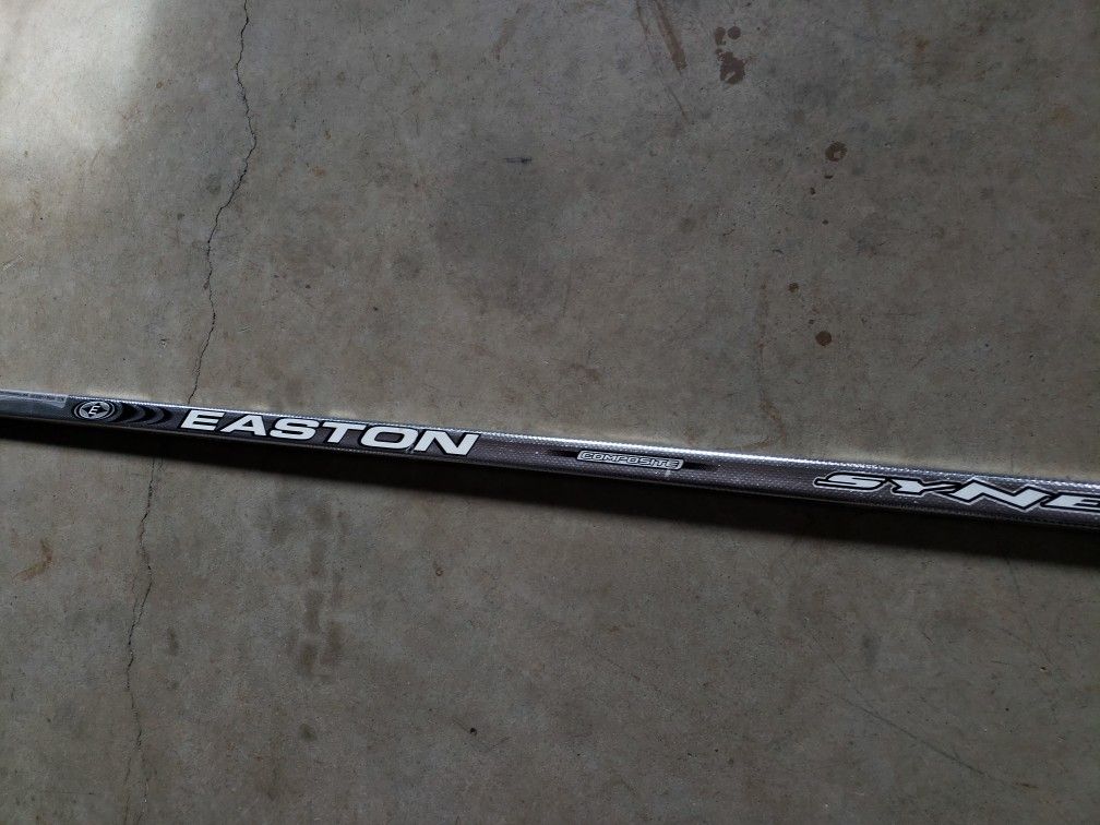 Easton synergy GX Hockey stick for Sale in Bensalem, PA - OfferUp