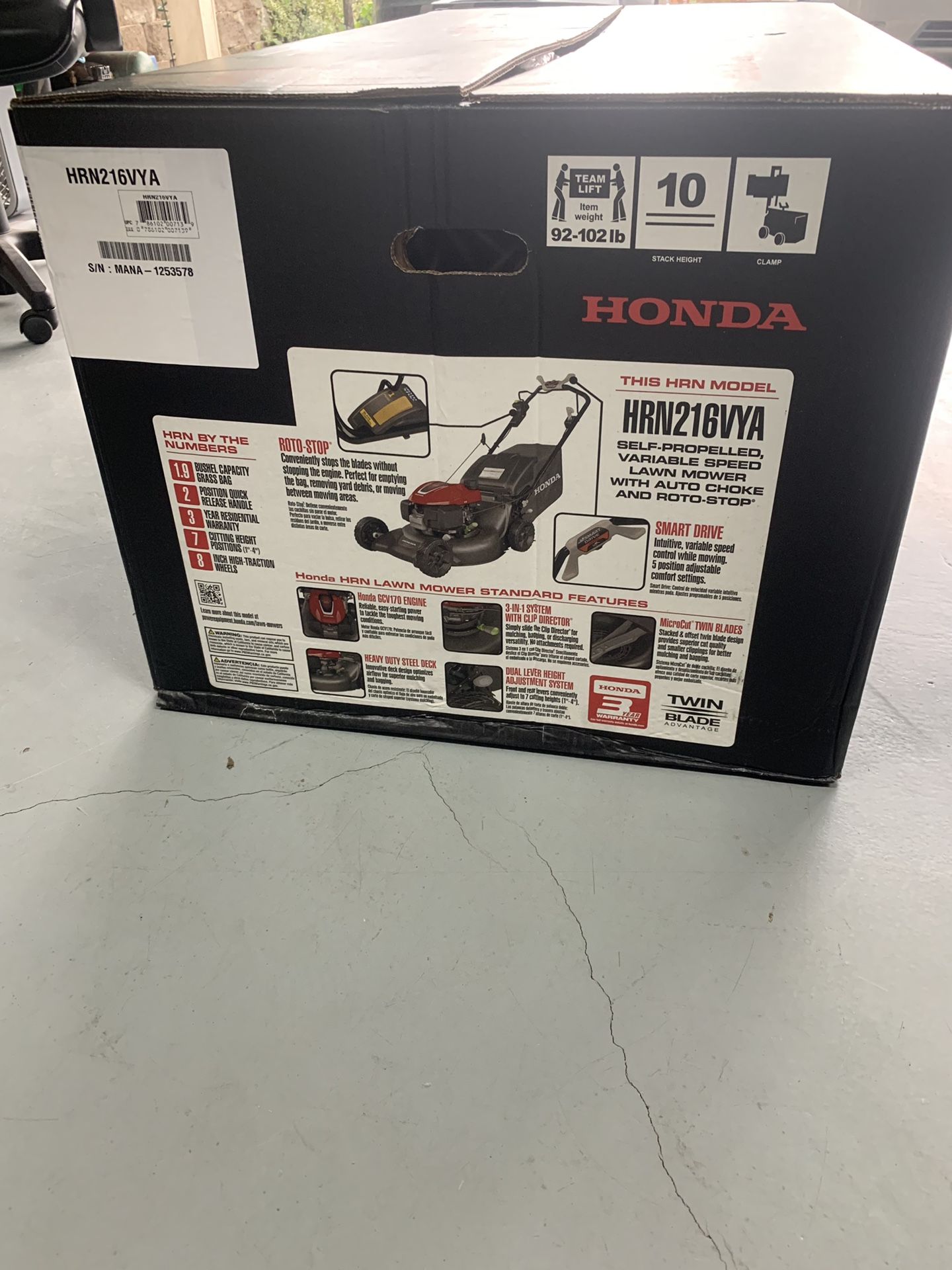 BRAND NEW Honda HRN216VYA lawn mower