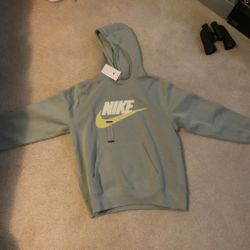 Brand new light green Nike outfit