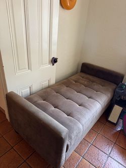 Day Bed